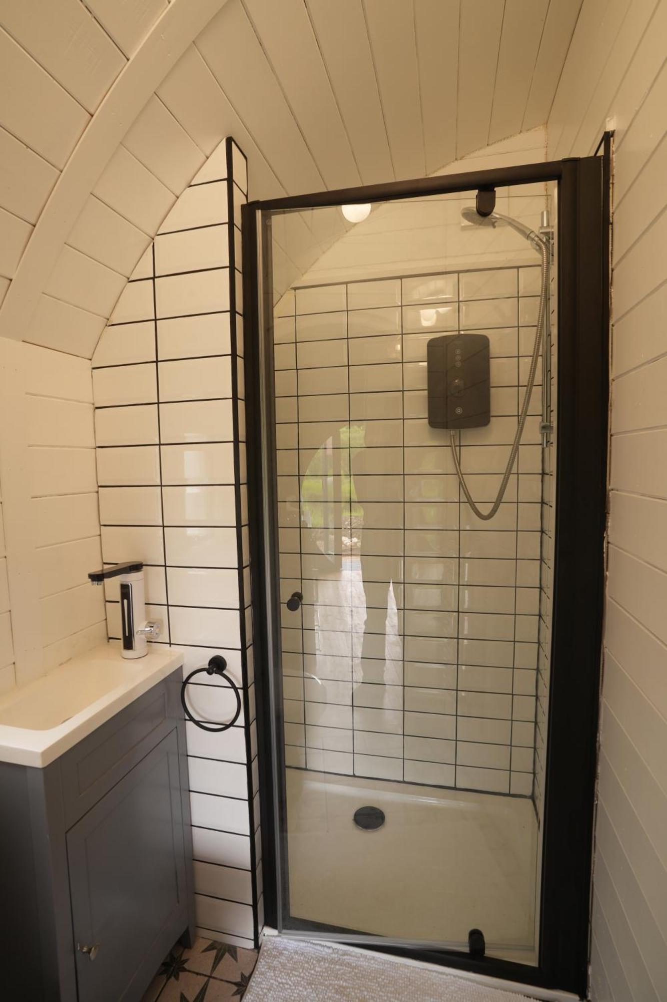 Kingswood Lodges Fort William Buitenkant foto
