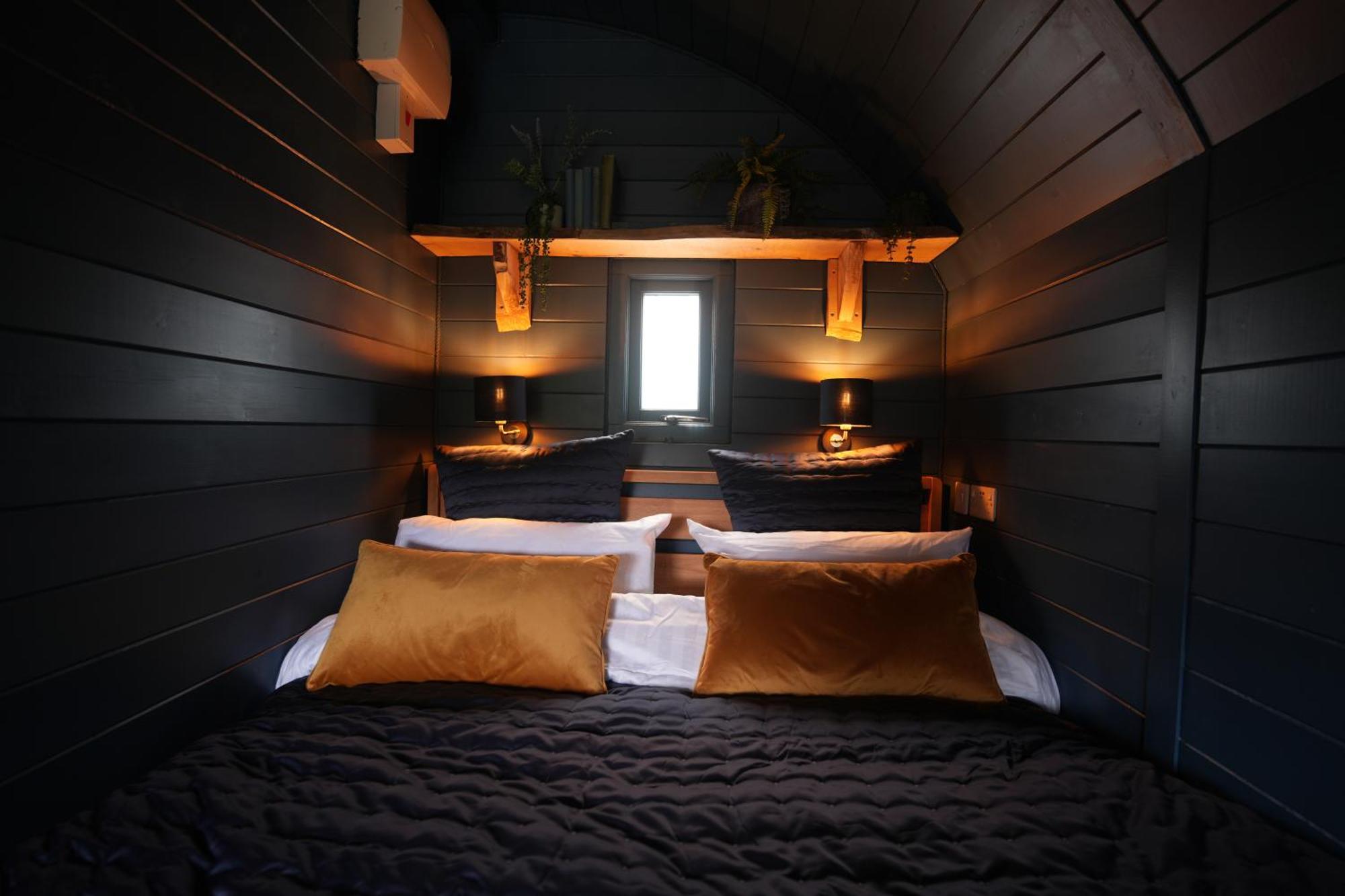 Kingswood Lodges Fort William Buitenkant foto
